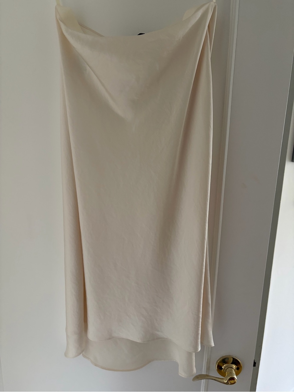 BCBG MAX AZRIA NWOT Classic Cream A-Line Skirt